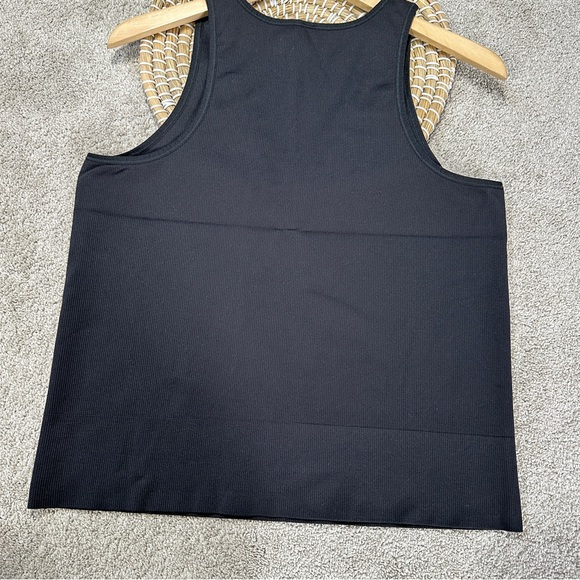 SOLD | Athleta Aurora Seamless Tank Top V-Neck Ribbed Yoga in Black Plus Size 1X - Picture 7 of 11